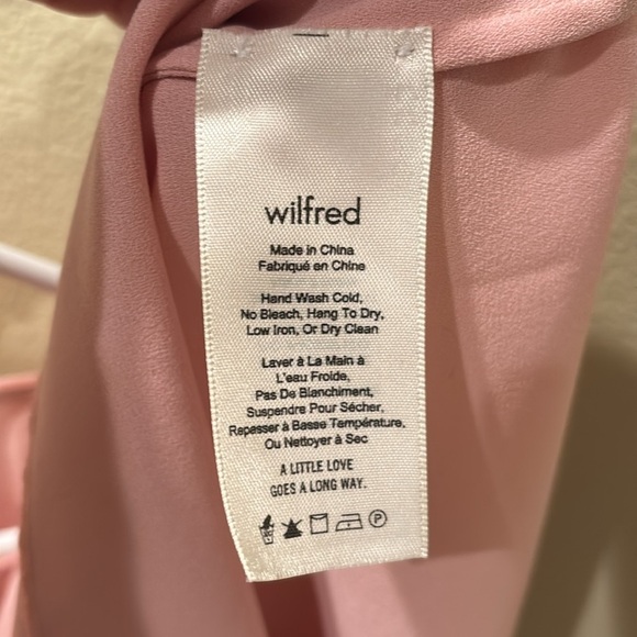 Wilfred woman's baby pink long sleeve top with ties on the sleeves - Picture 9 of 10